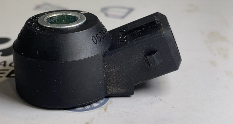  Датчик детонации 5.7L Jeep Grand Cherokee WK2