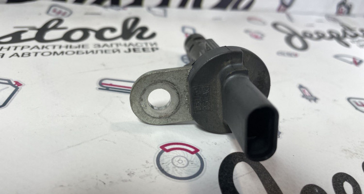  Датчик положения распредвала 5.7L Jeep Grand Cherokee WK2