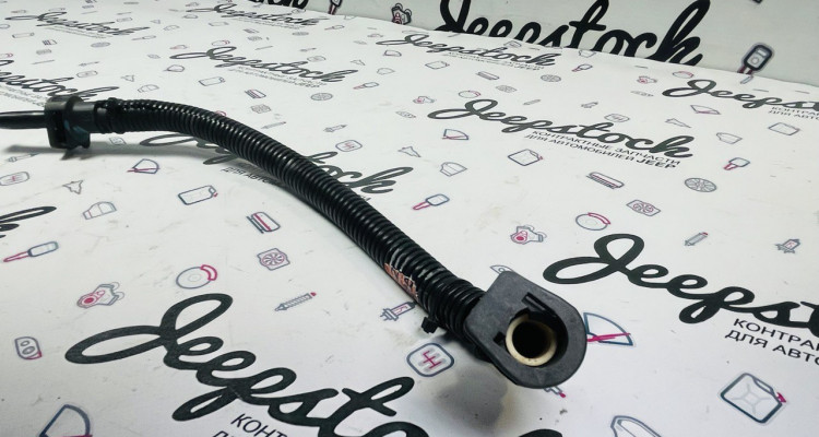  Трубка топливная от рампы 5.7 L. Jeep Grand Cherokee WK2