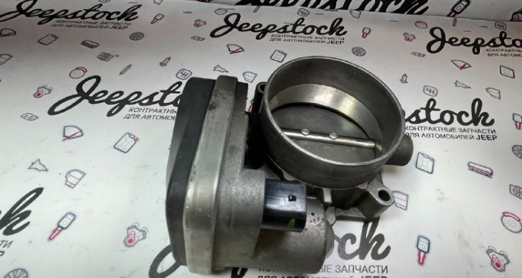  Дроссельная заслонка 5.7L. Jeep Grand Cherokee WK2