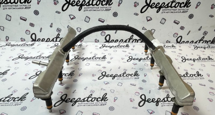  Рампа топливная с форсунками 5.7L. Jeep Grand Cherokee WK2