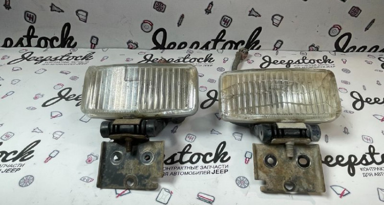  Противотуманки передние пара 96-98 дефект Jeep Grand Cherokee ZG-ZJ