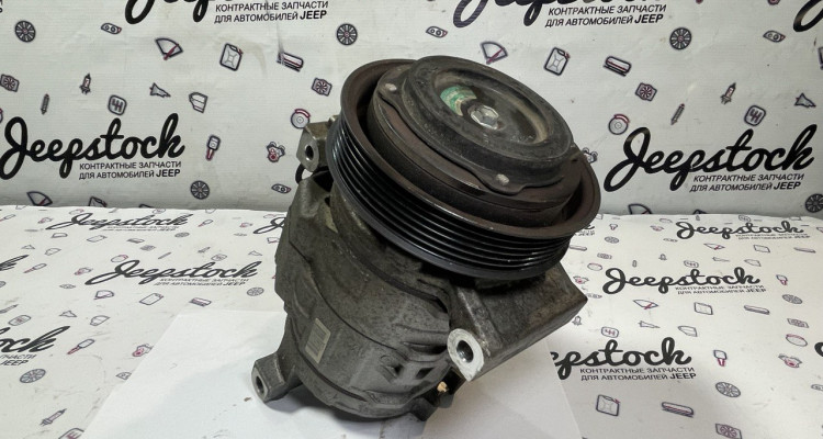  Компрессор кондиционера 5.7L Jeep Grand Cherokee WK2