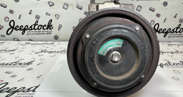  Компрессор кондиционера 5.7L Jeep Grand Cherokee WK2