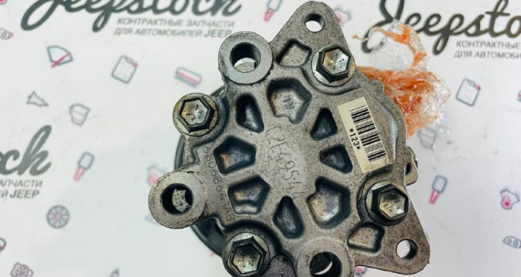  Насос гидроусилителя руля 5.7L. Jeep Grand Cherokee WK2