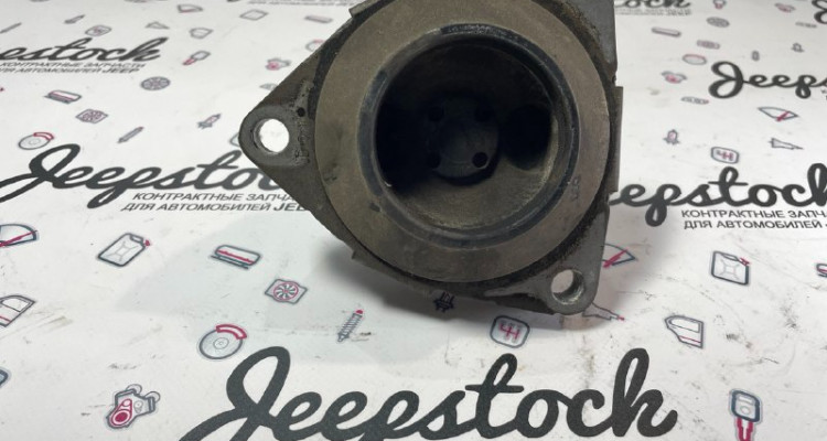  Опора АКПП 65RFE 5.7L. Jeep Grand Cherokee WK2