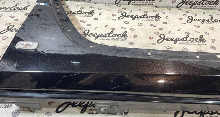  Крыло переднее левое черное Jeep Commander XK-XH