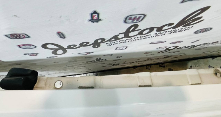  Крыло переднее правое белое 2 Jeep Grand Cherokee WG-WJ