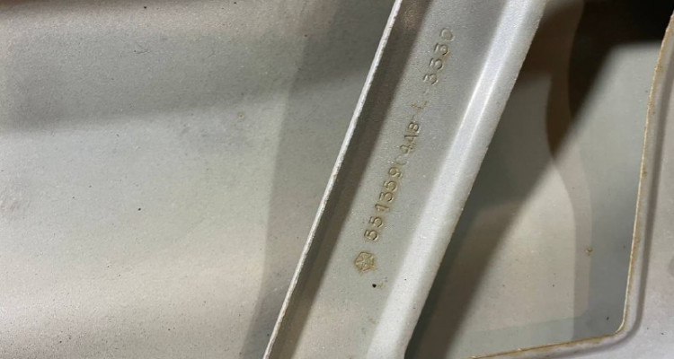  Крыло переднее правое белое 2 Jeep Grand Cherokee WG-WJ