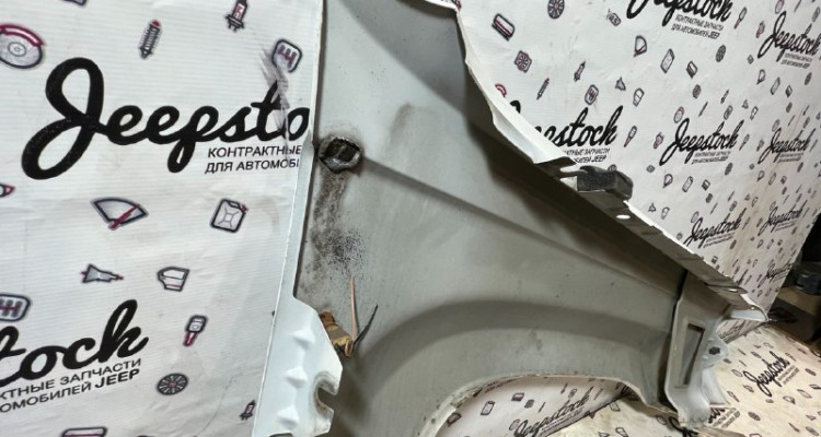  Крыло переднее левое белое 2 Jeep Grand Cherokee WG-WJ
