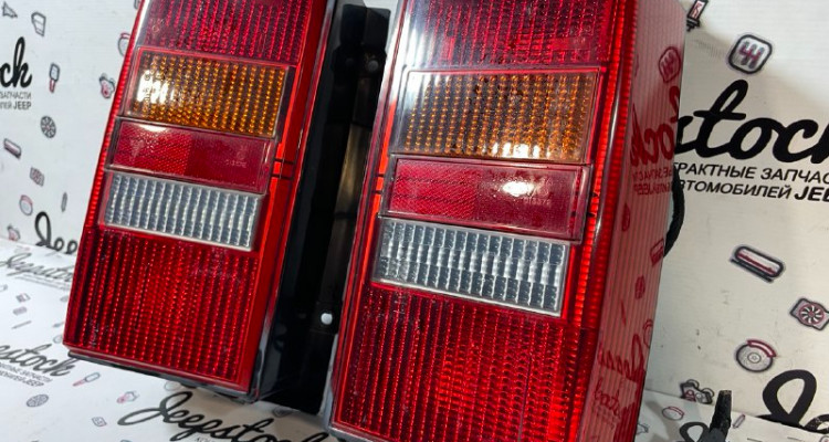  Фонари задние Jeep Cherokee XJ