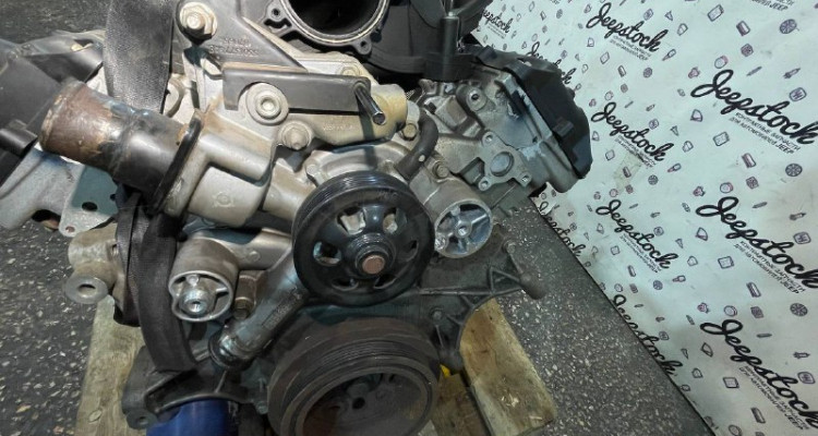  WK2 Двигатель 5.7L. Jeep Grand Cherokee WK2