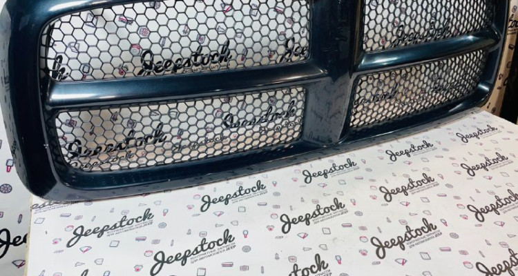  Решетка радиатора Dodge Ram 3 DR