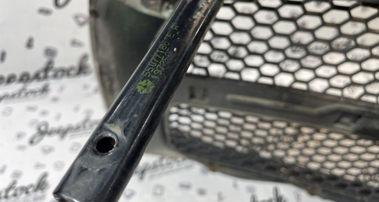  Решетка радиатора Dodge Ram 3 DR