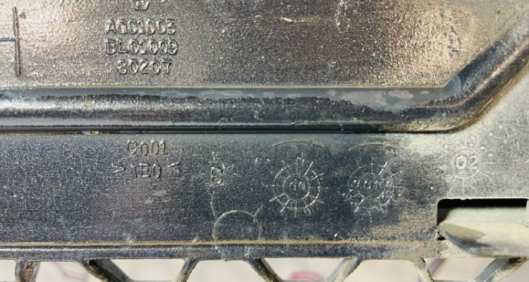  Решетка радиатора Dodge Ram 3 DR