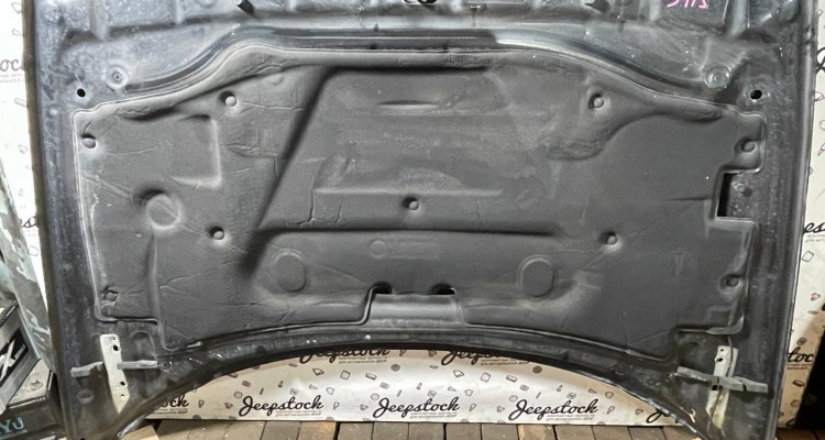  Капот в сборе с утеплителем черный Jeep Commander XK-XH