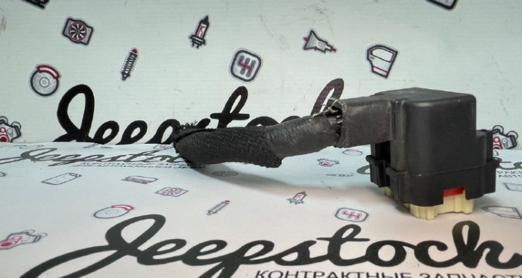  Разъём блока управления двигателем Jeep Grand Cherokee WK2