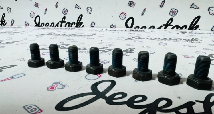  Болты крепления маховика Jeep Grand Cherokee WK2