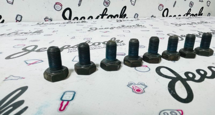  Болты крепления маховика Jeep Grand Cherokee WK2