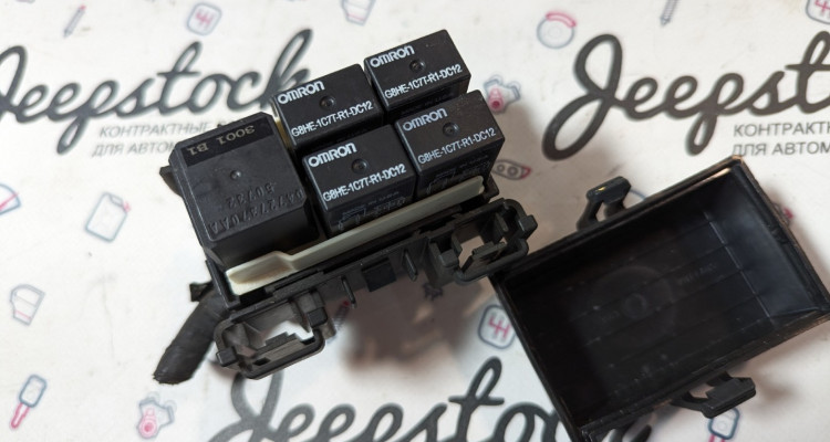  Блок реле PDC 68101267AD Jeep Grand Cherokee WK2