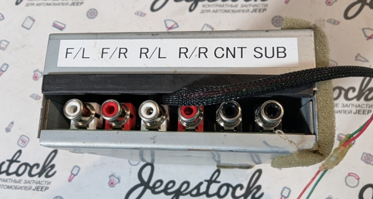  Усилитель магнитолы X08 Jeep Grand Cherokee WK2