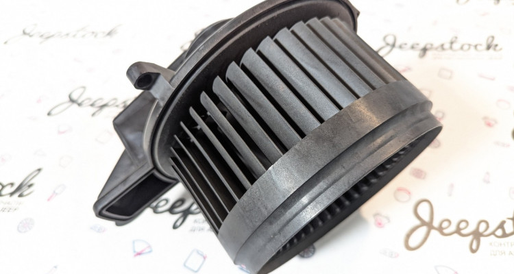  Мотор отопителя RHD Jeep Grand Cherokee WK2