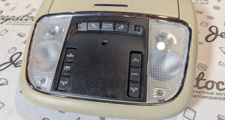  Потолочная консоль (под люк) Jeep Grand Cherokee WK2