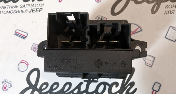  Резистор отопителя Jeep Grand Cherokee WK2