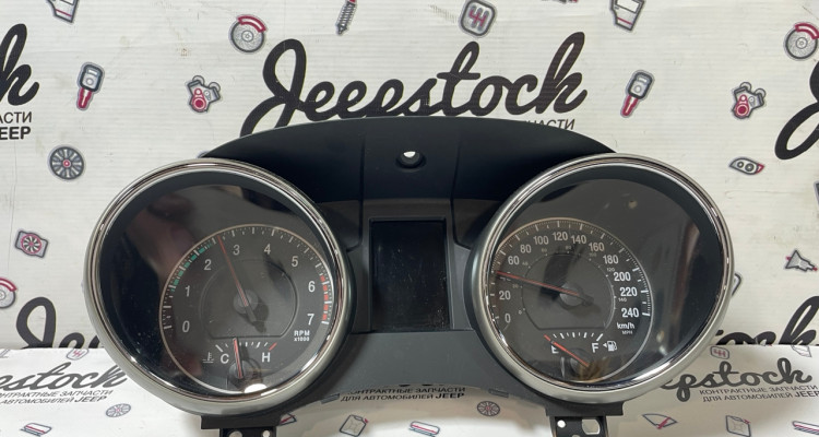  Щиток приборов 56046660AС Jeep Grand Cherokee WK2