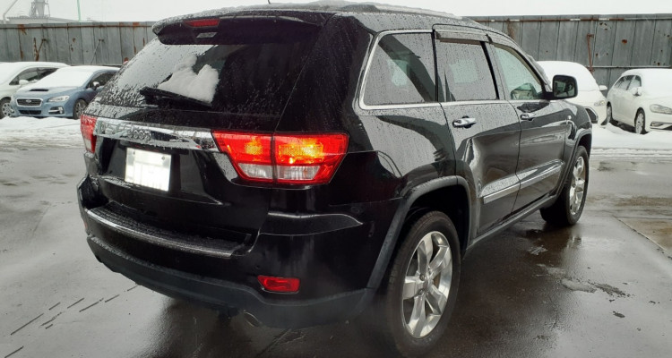  Фонарь задний правый наружный Jeep Grand Cherokee WK2