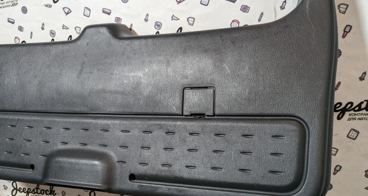  Обшивка 5-ой двери (Agate) (1) Jeep Grand Cherokee WG-WJ