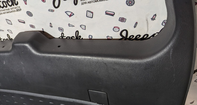  Обшивка 5-ой двери (Agate) (1) Jeep Grand Cherokee WG-WJ
