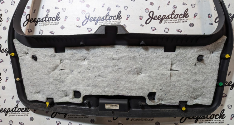  Обшивка 5-ой двери (Agate) (1) Jeep Grand Cherokee WG-WJ