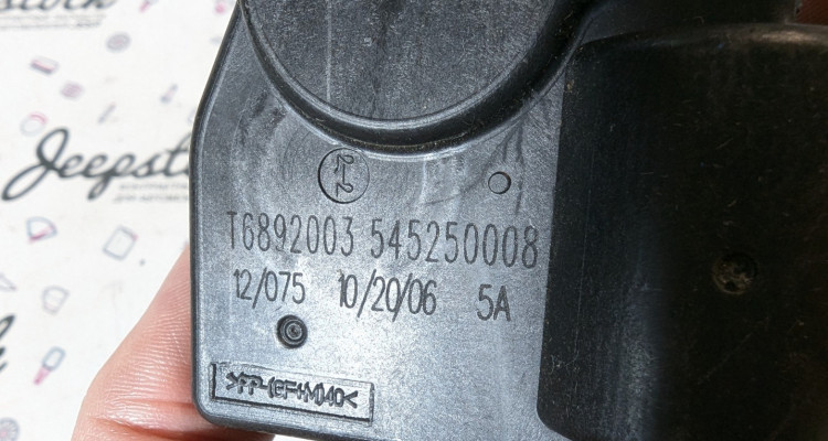  Сервопривод заслонки отопителя Jeep Grand Cherokee WK2