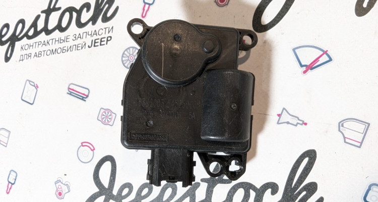  Сервопривод заслонки отопителя Jeep Grand Cherokee WK2