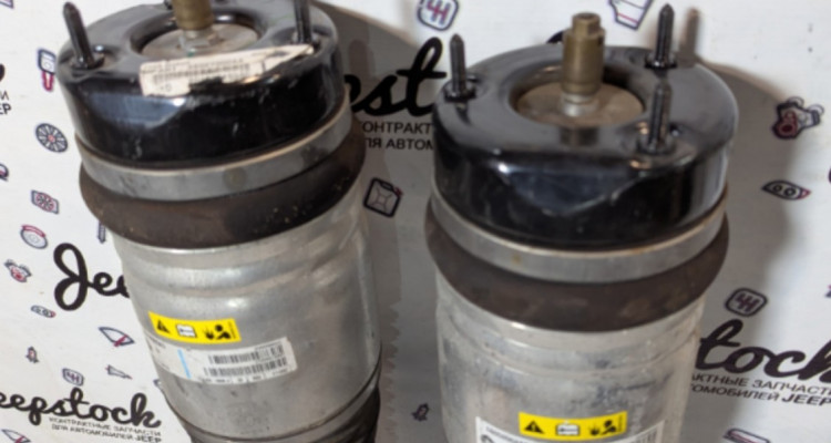  Пневмостойки передние пара Jeep Grand Cherokee WK2