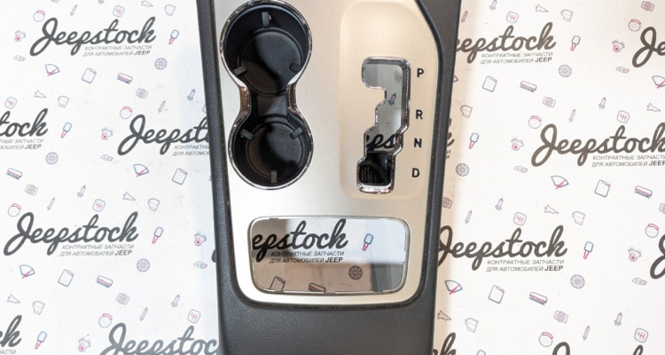  Накладка селектора АКПП Jeep Grand Cherokee WK2
