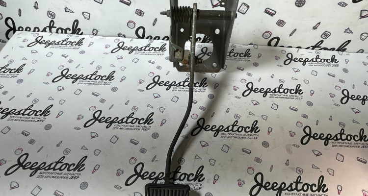  Педаль тормоза Jeep Commander XK-XH