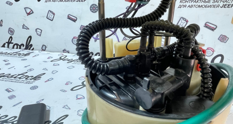  Топливный насос в сборе 5.7L Jeep Grand Cherokee WK2