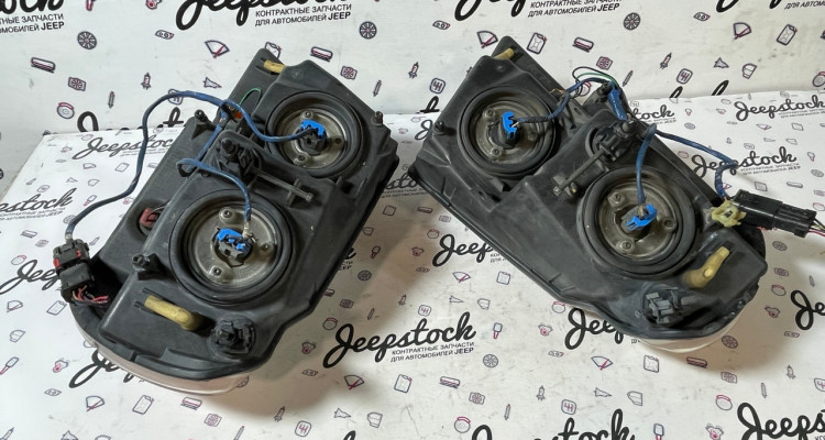  Комплект передних фар 2шт (2) Jeep Grand Cherokee WG-WJ