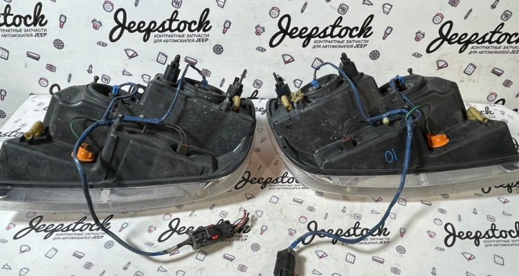  Комплект передних фар 2шт (2) Jeep Grand Cherokee WG-WJ