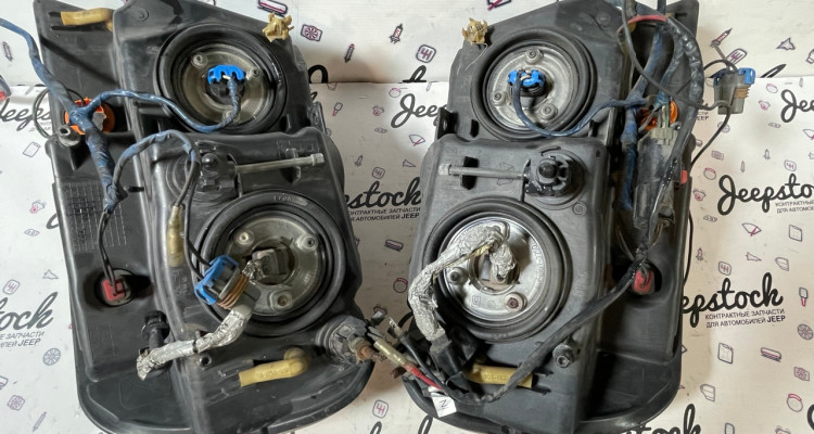  Комплект передних фар 2шт (3) Jeep Grand Cherokee WG-WJ