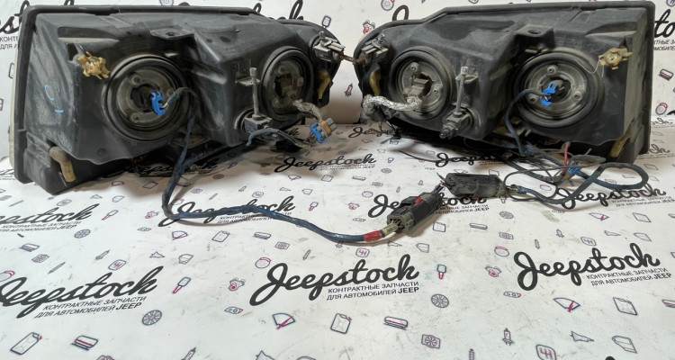  Комплект передних фар 2шт (3) Jeep Grand Cherokee WG-WJ