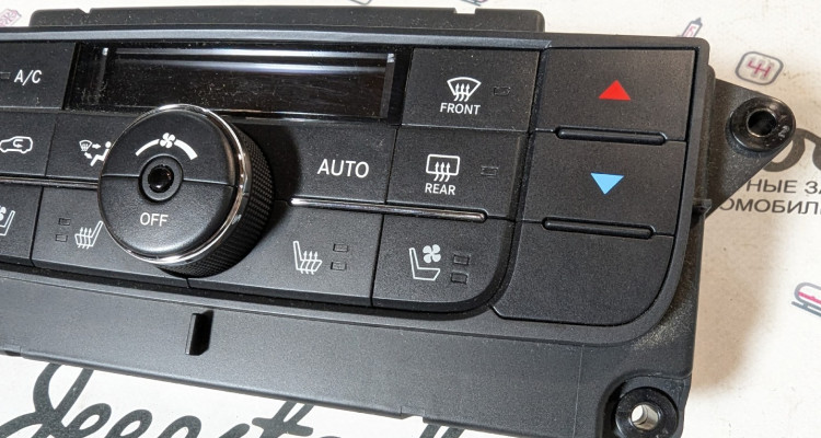  Блок климата 55111924AP Jeep Grand Cherokee WK2
