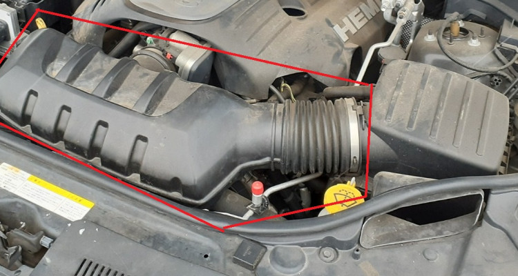  Воздушный ресивер дросселя 5.7 (EZH) Jeep Grand Cherokee WK2