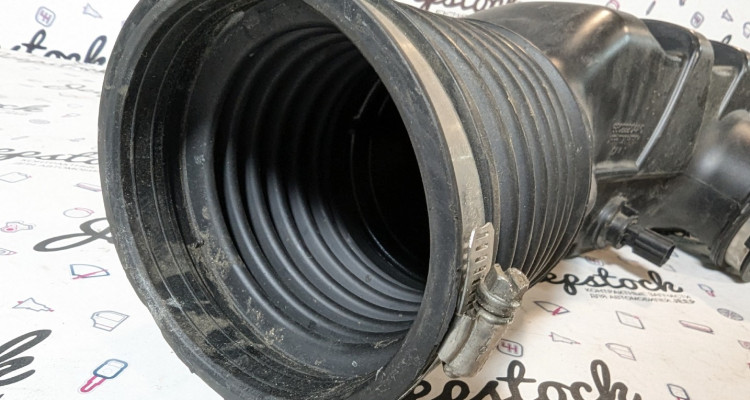  Воздушный ресивер дросселя 5.7 (EZH) Jeep Grand Cherokee WK2