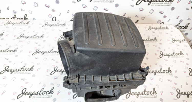  Корпус воздушного фильтра Jeep Grand Cherokee WK2