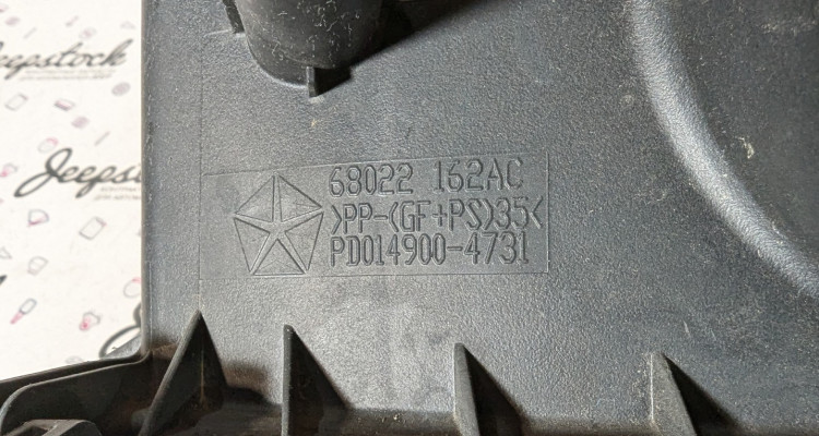  Корпус воздушного фильтра Jeep Grand Cherokee WK2