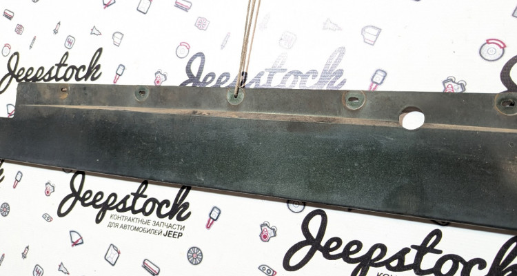  Губа переднего бампера нижняя 92-95 Jeep Cherokee XJ