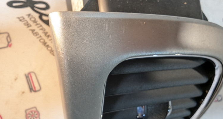  Воздушный дефлектор левый Jeep Grand Cherokee WK2